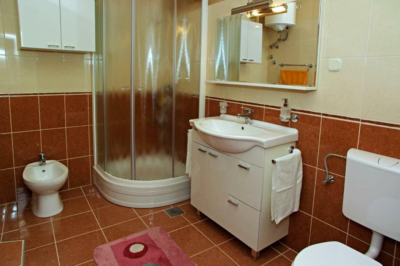 Apartment Menego A2 Bol-Center, Croatia Eksteriør bilde