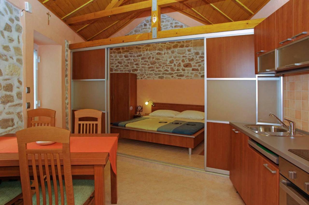 Apartment Menego A2 Bol-Center, Croatia Eksteriør bilde
